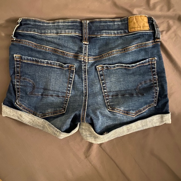 American Eagle Women's Super Stretch Midi Denim/Jean Shorts, Size 4 - Picture 3 of 3